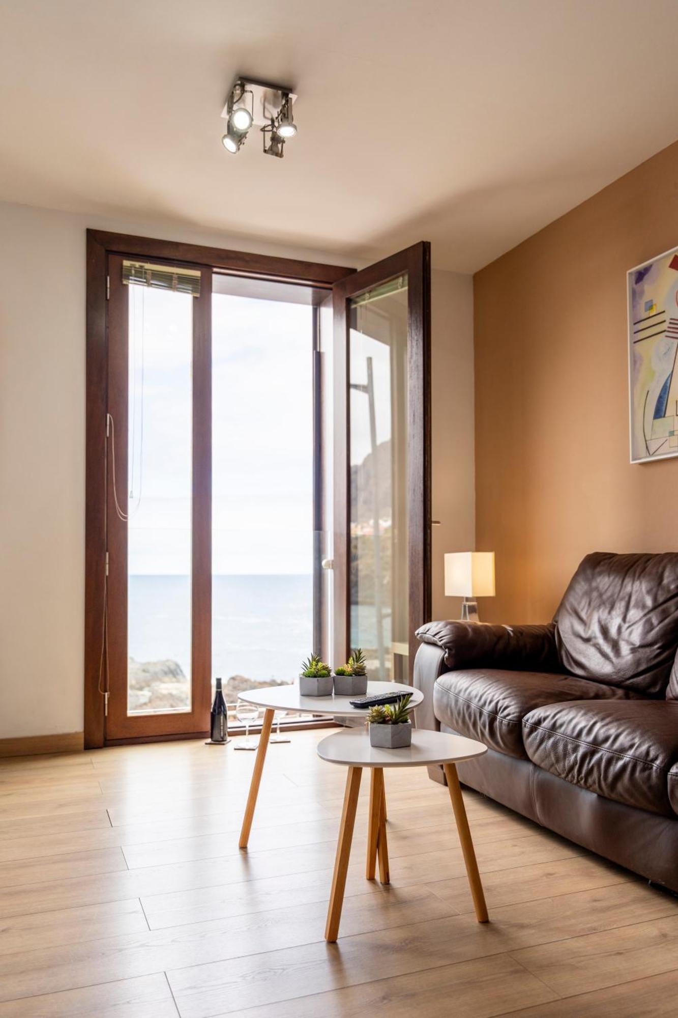 Modern Sea Front Apartment In Garachico 2 Exterior photo